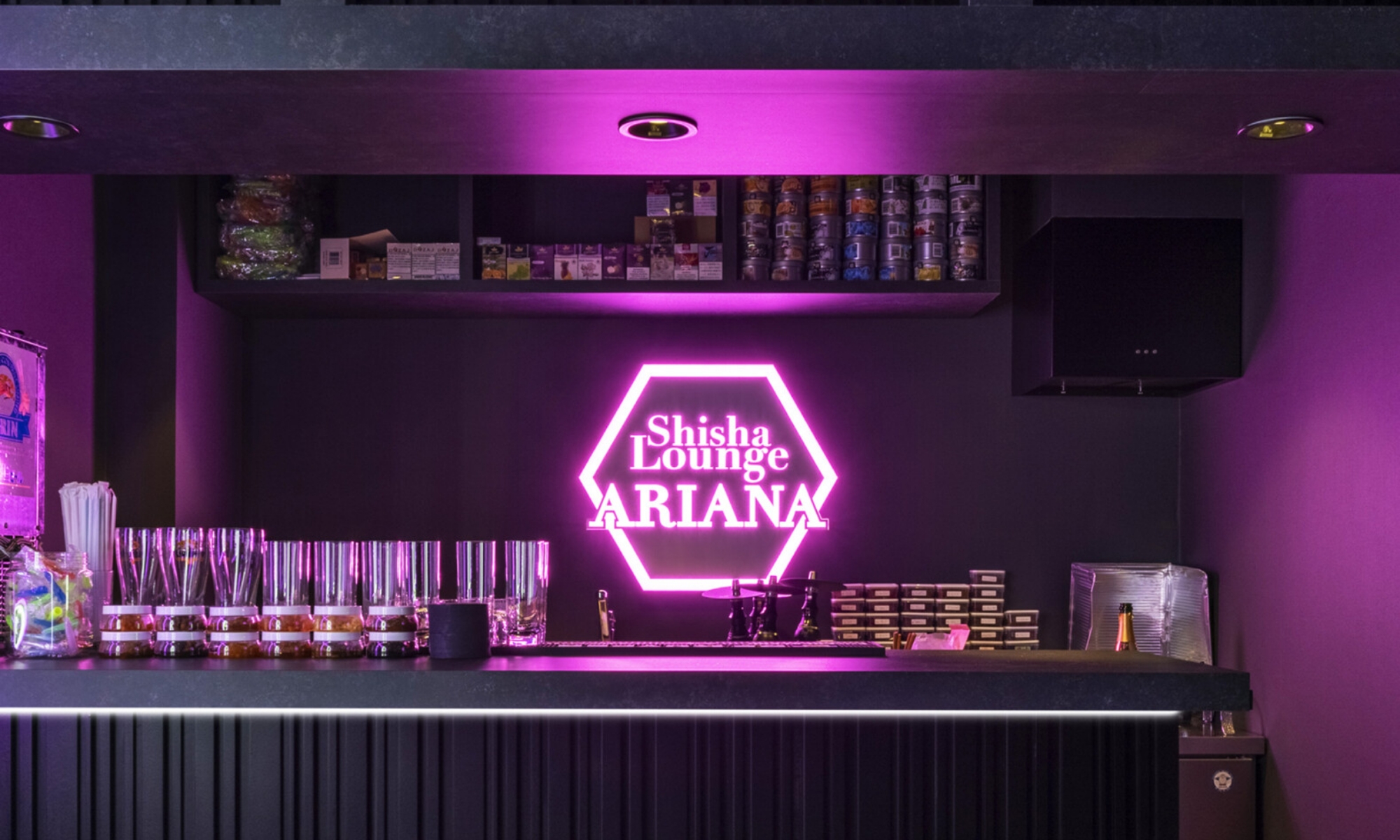 Shisha Lounge ARIANA_内装2
