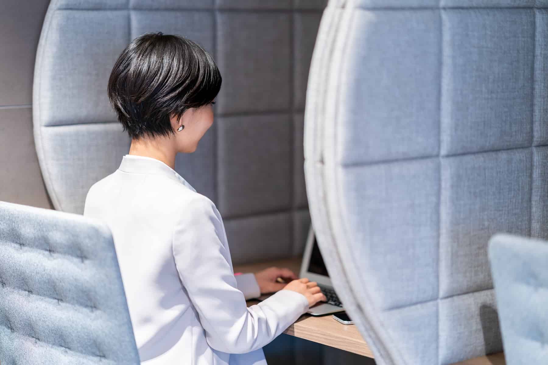 ワークブース型（セル型）