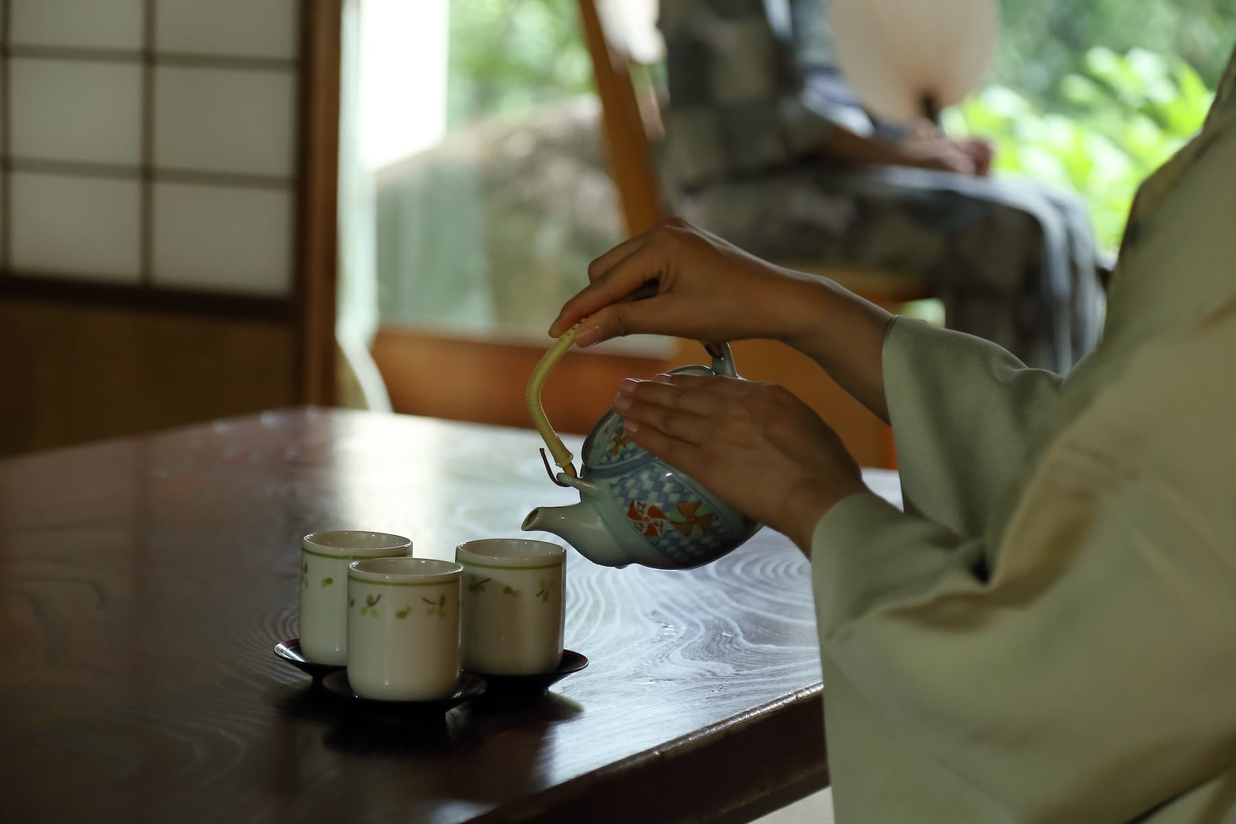 旅館業許可に必要な人的資格と法的条件
