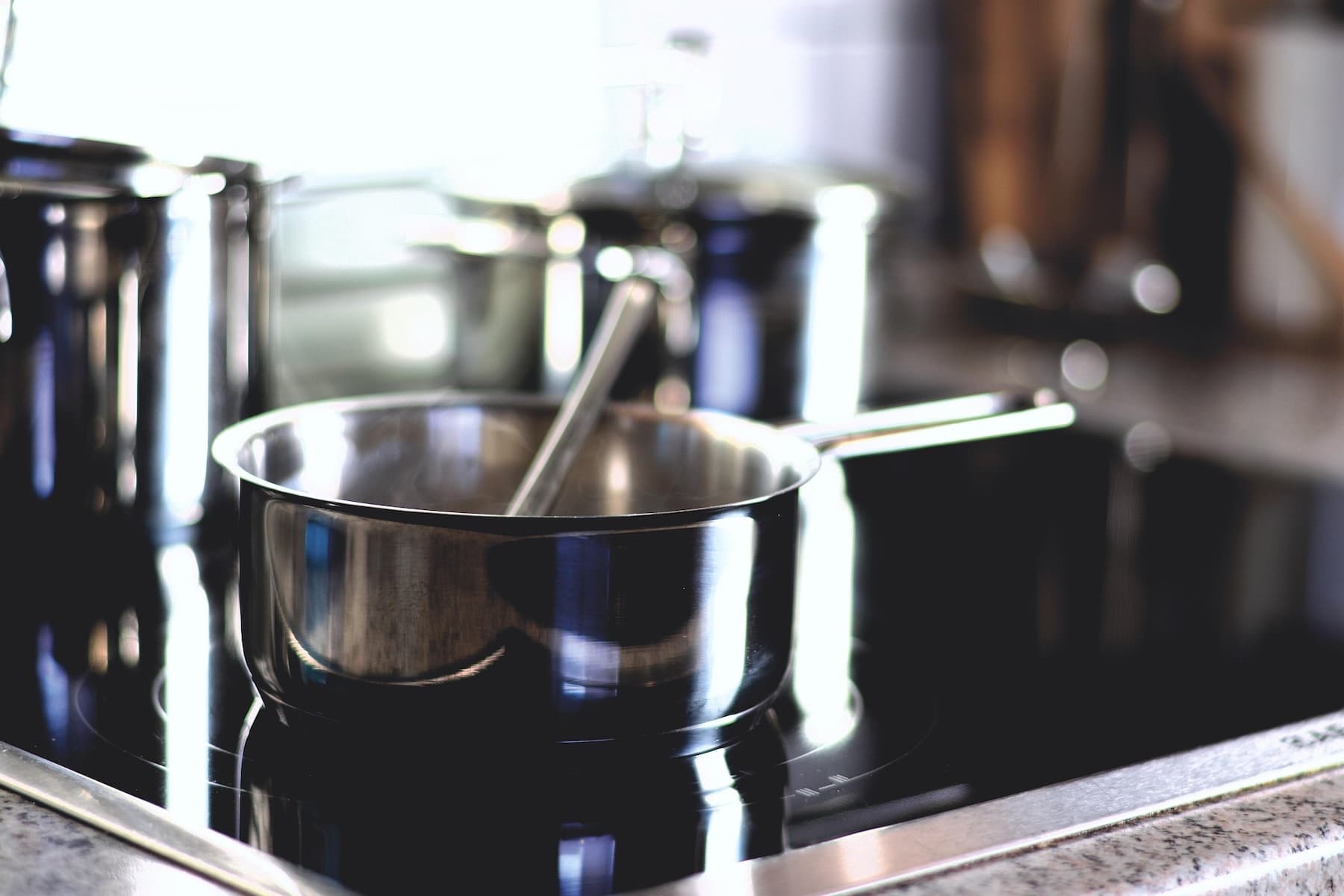 飲食店の厨房設備に求められる要件