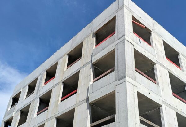 RC造(鉄筋コンクリート造)の法定耐用年数とは?物件用途による耐用年数の違いや減価償却について解説