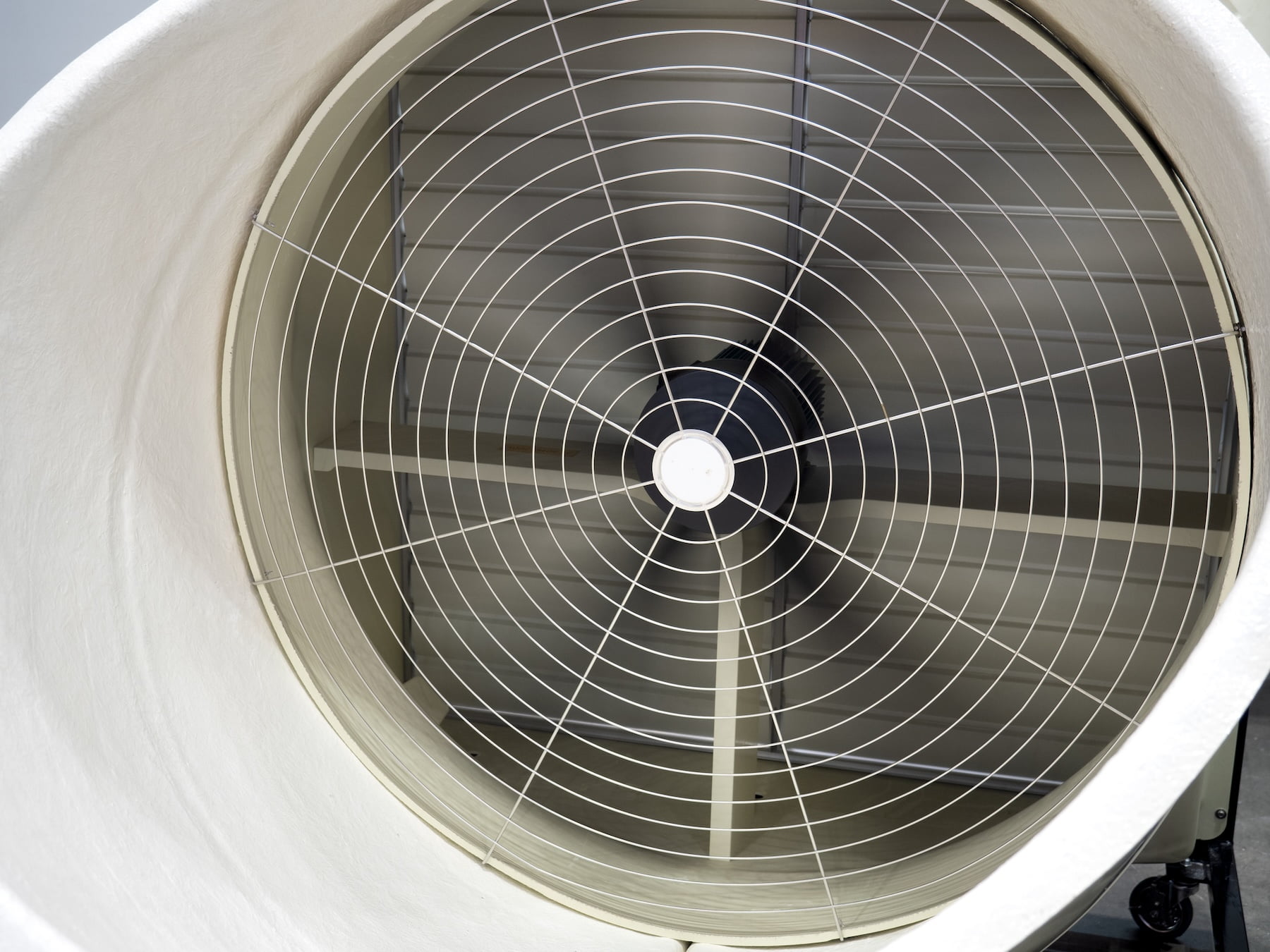 静圧と風量を考慮したファン選定