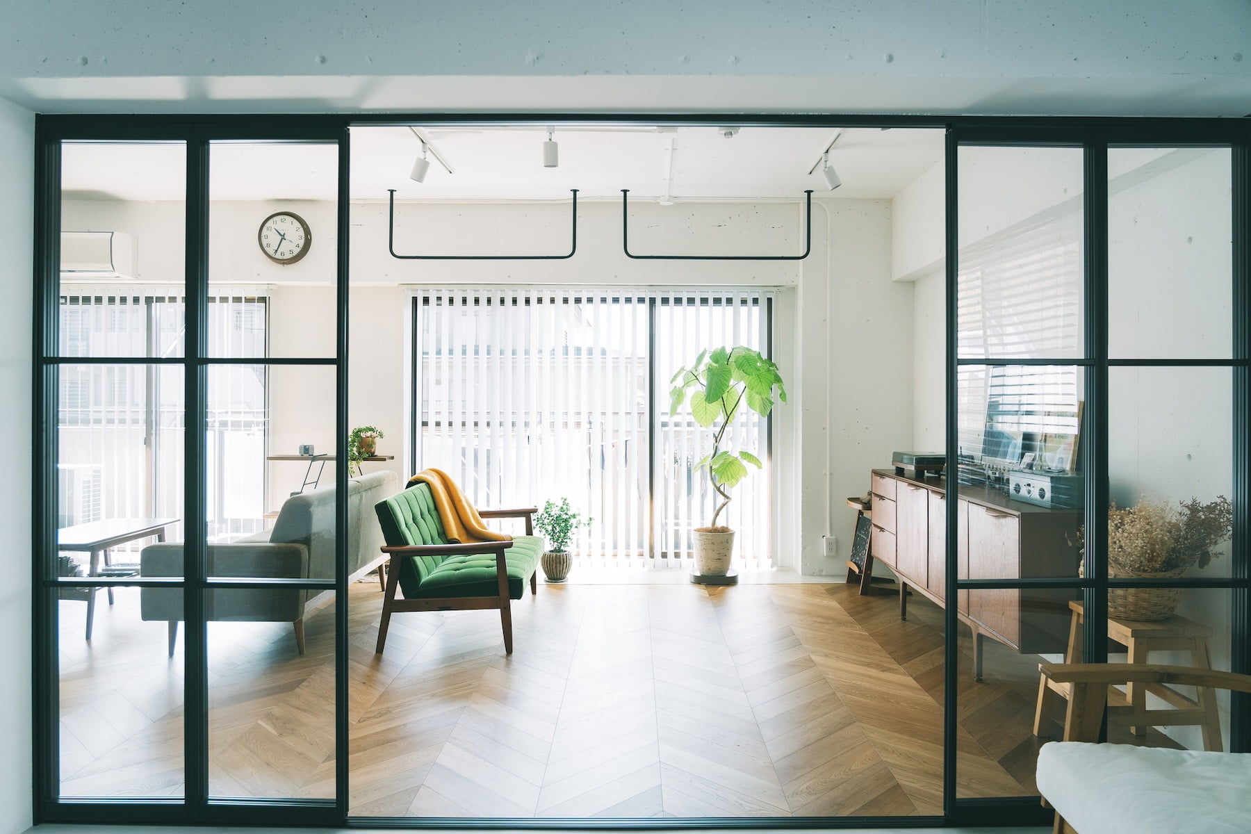 ブックカフェ内装の施工ポイント