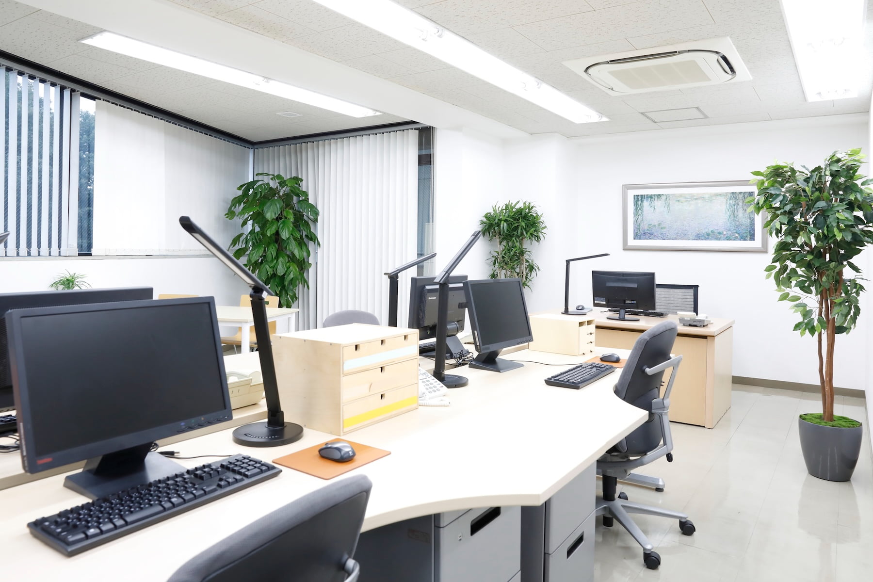 小規模なオフィスのデザインどうしたらいい？参考にしたいレイアウトやデザインのポイントを解説