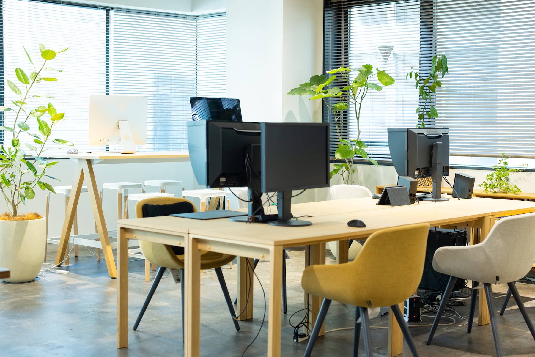 狭さを感じさせない視覚的レイアウト