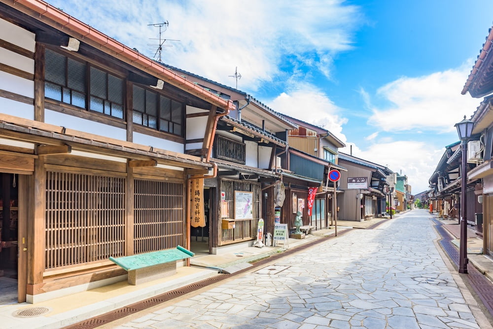 景観制限が建築コストと資産価値に及ぼす影響