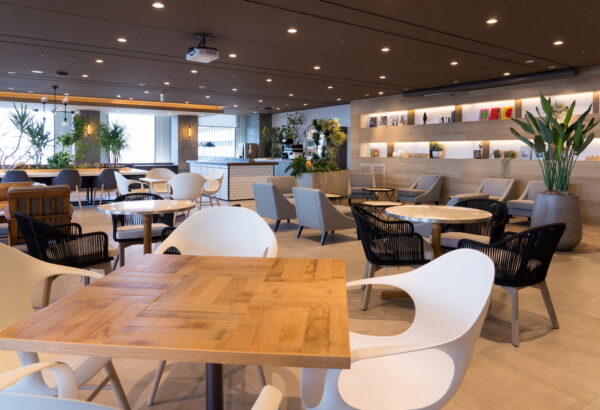 アジャイルオフィスの特徴やレイアウトの可変性に伴う業務効率化について解説