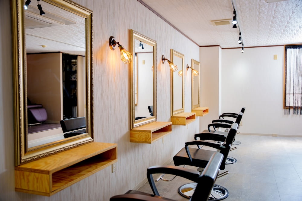 シェアサロンの内装設計どうしたらいい？トラブルを未然に防ぐ動線設計や配慮された個室の構成について解説