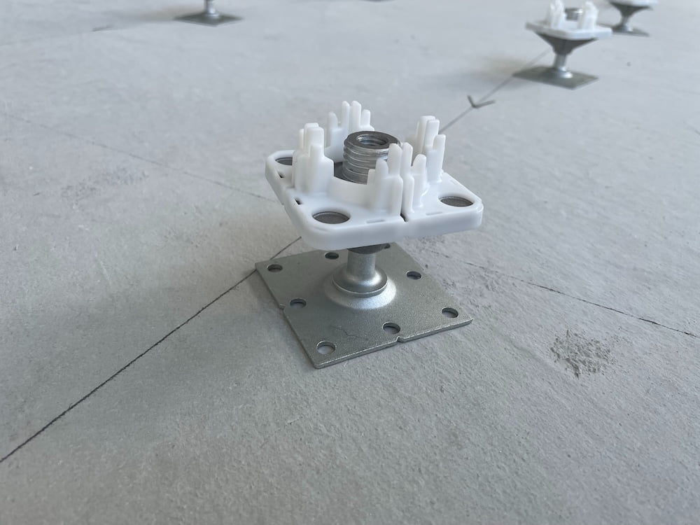 素材・構造別に比較するOAフロアの種類と選定基準